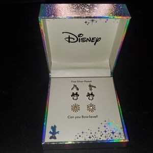 Disney Minnie 3 Set silver Christmas Earrings in Holographic Gift Box